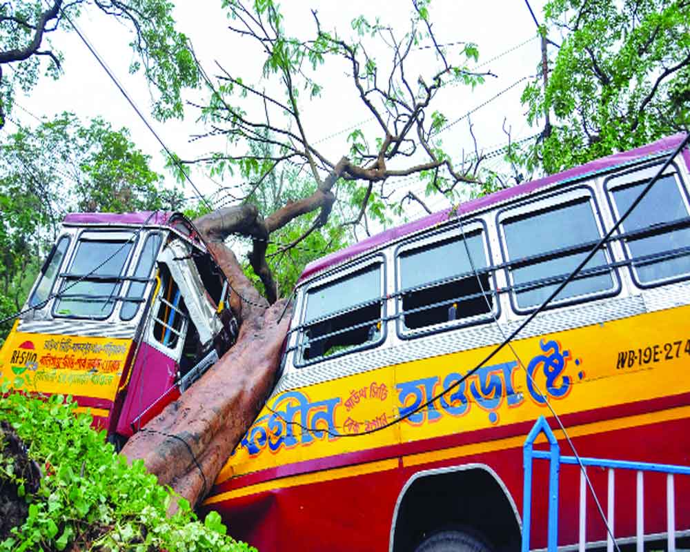 72 killed in Bengal  in fiercest cyclone