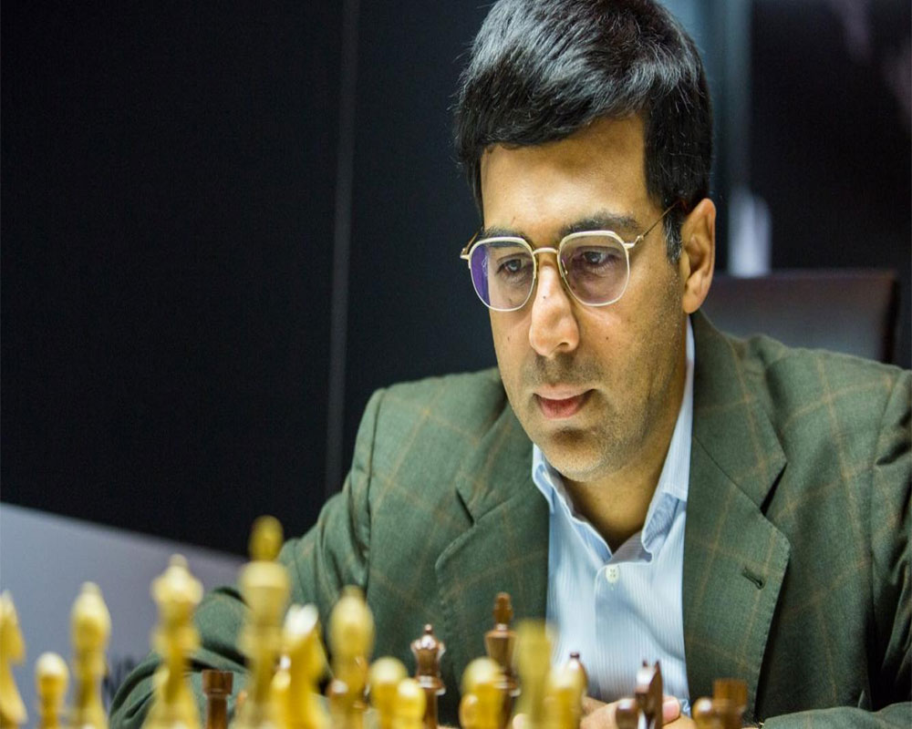 Anand finally gets a win in Legends of Chess tourney