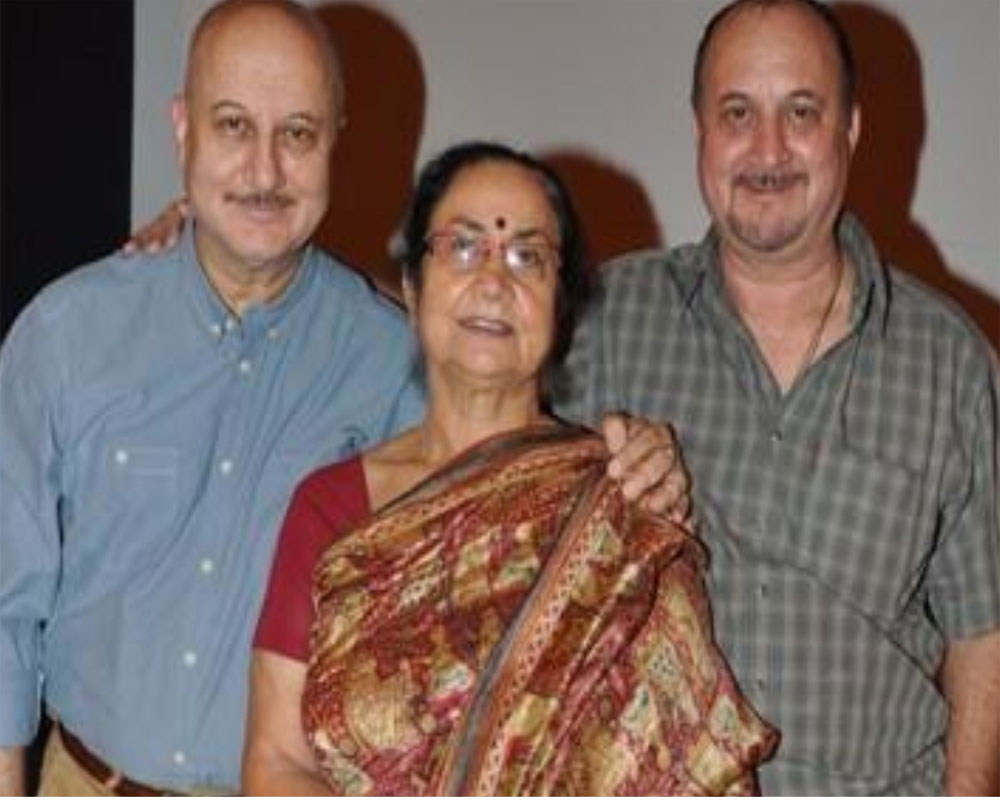 Anupam Kher's mother, brother test positive for COVID-19