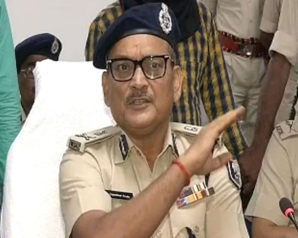 Bihar DGP warns of legal action if IPS officer not allowed to leave Mumbai today