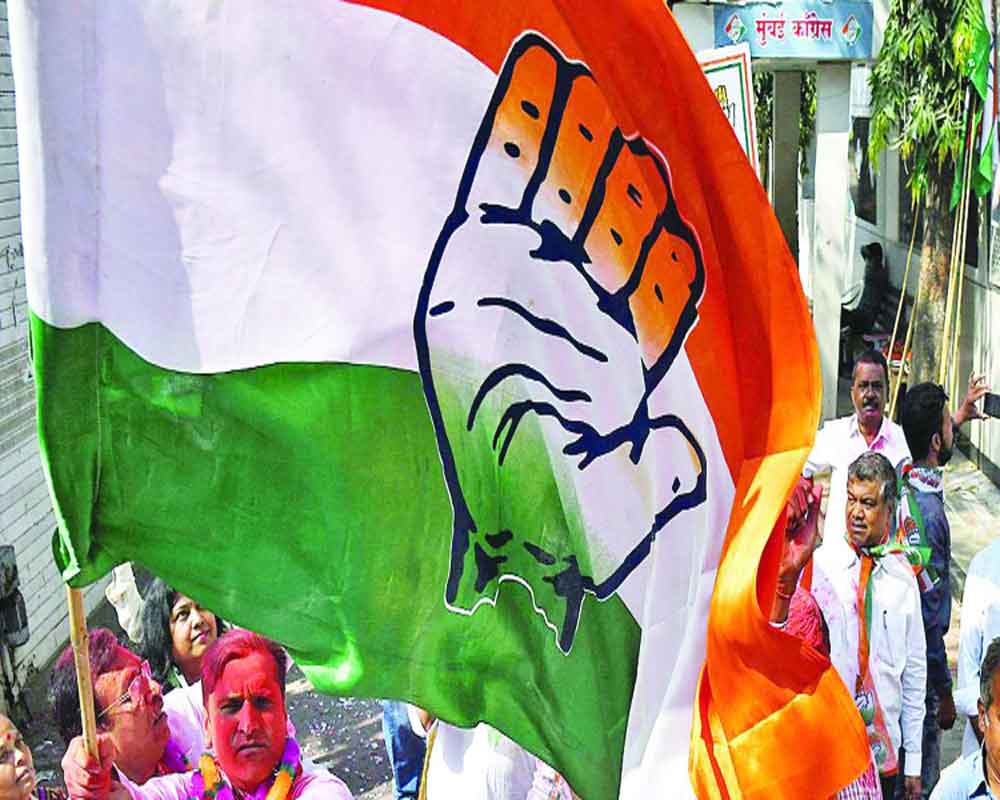 Cong crisis in Gujarat