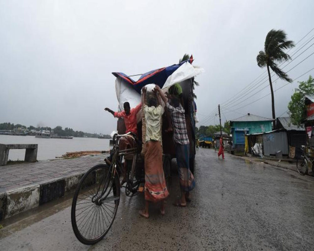 Cyclone Amphan kills 12 in Bangladesh