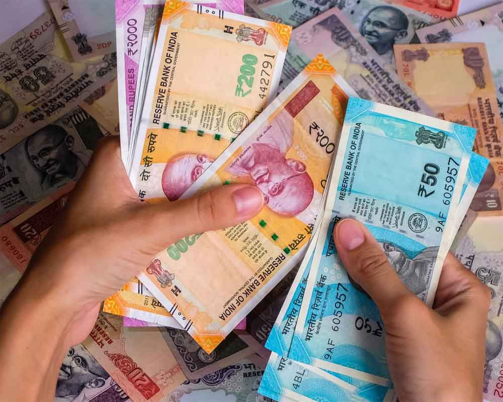 FPIs net sellers for 3rd straight month in May; pull out Rs 7,366 cr