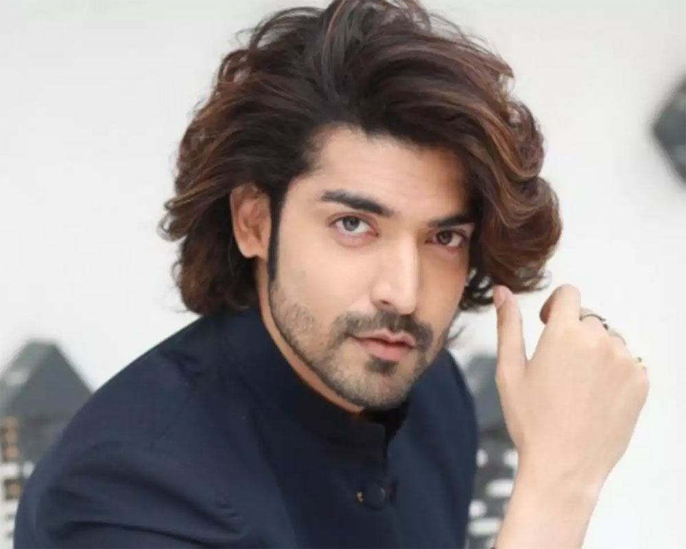 Gurmeet Choudhary launches his YouTube channel