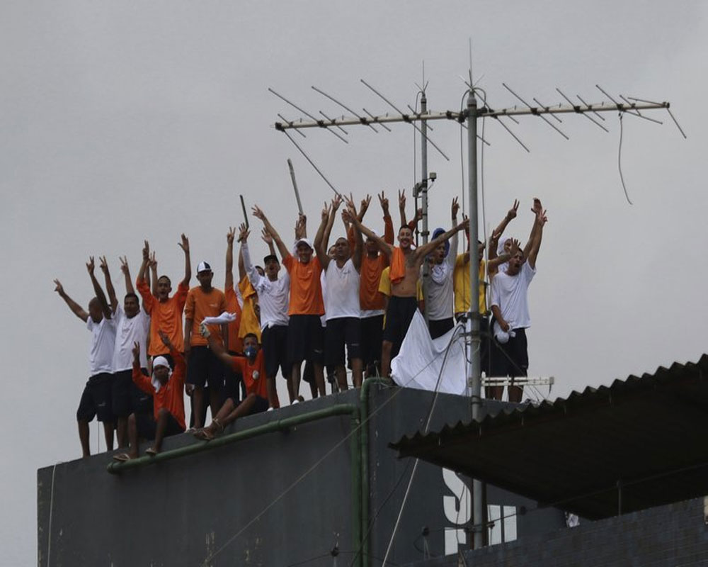 Inmates riot at Brazil prison over no visits amid pandemic