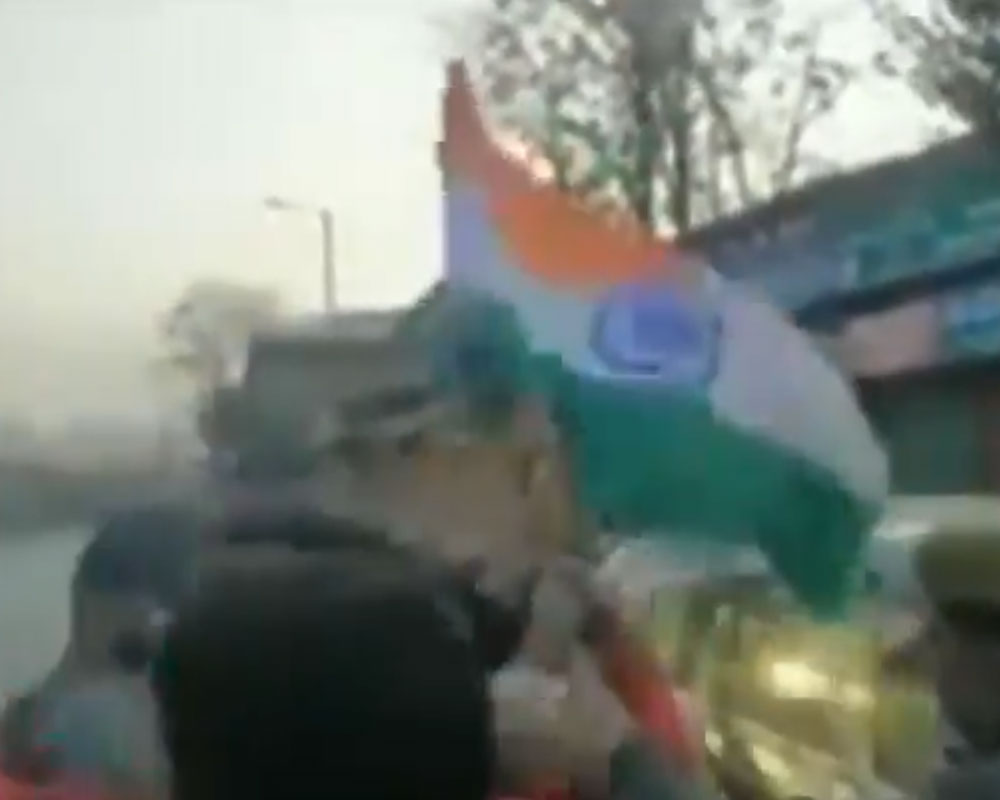 J&K: 3 held while trying to hoist tricolour at Srinagar's Lal Chowk