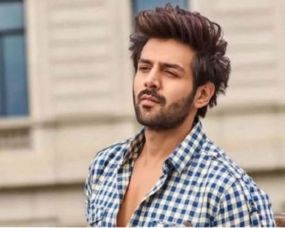 Kartik Aaryan and Om Raut's action film stalled