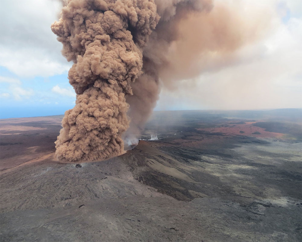 Kilauea volcano  erupts on Hawaii s Big Island