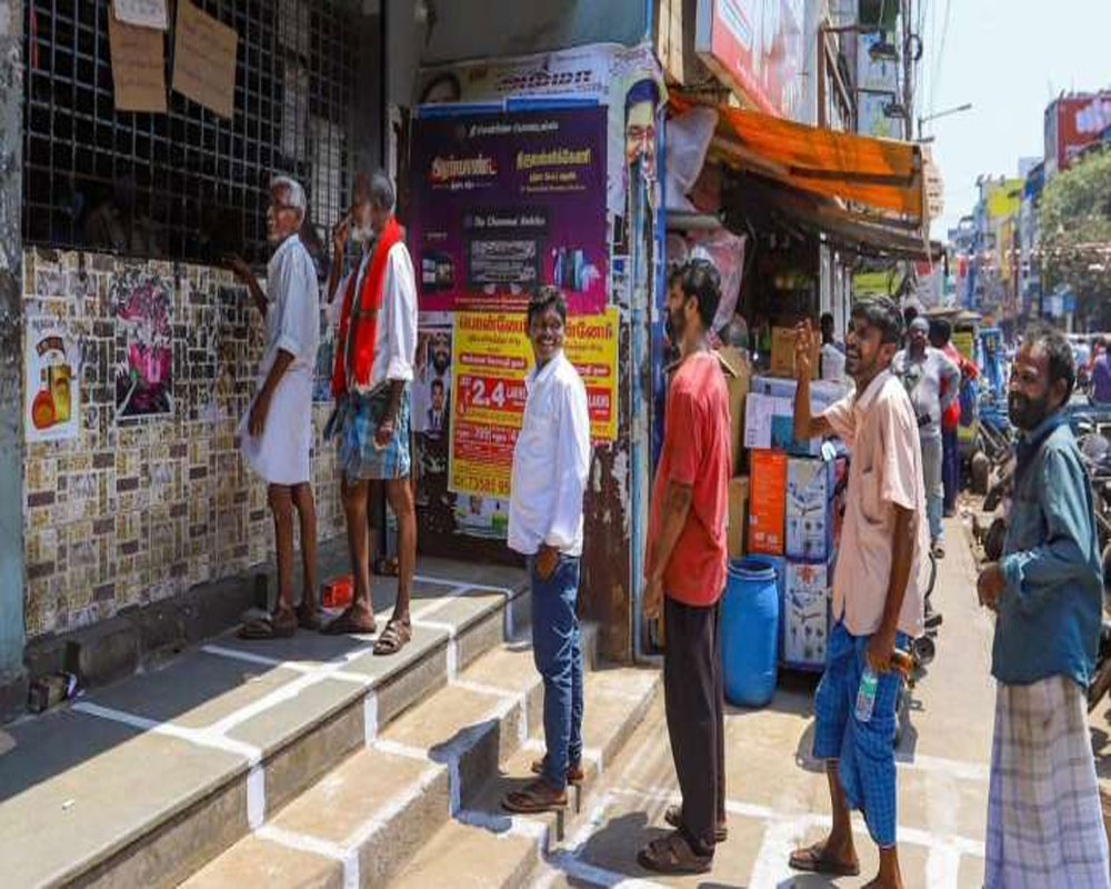 Many liquor shops in Delhi shut after crowd turns unruly, fail to follow social distancing norms