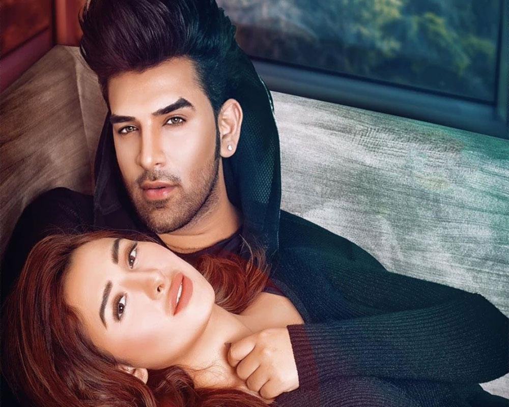 Mahira and Paras try to give 'Bigg Boss' feel to their new music video