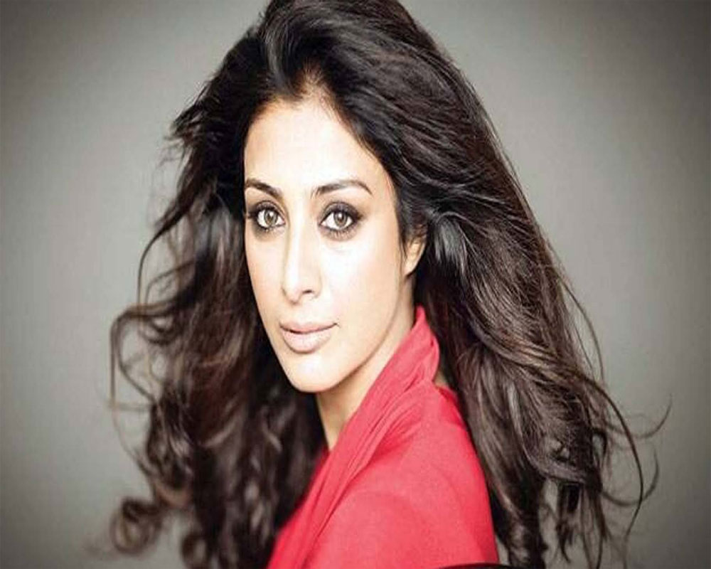 On Tabu's birthday, B-Town wishes pour in