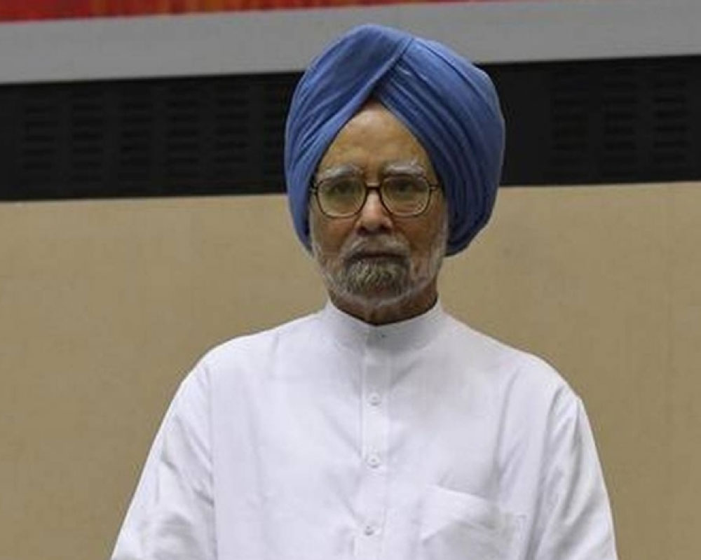 PM Modi greets Manmohan Singh on his birthday