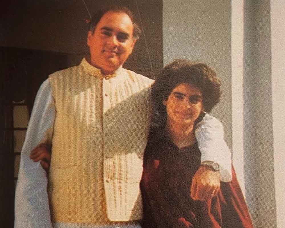 Priyanka remembers father Rajiv Gandhi with 'last photo' together