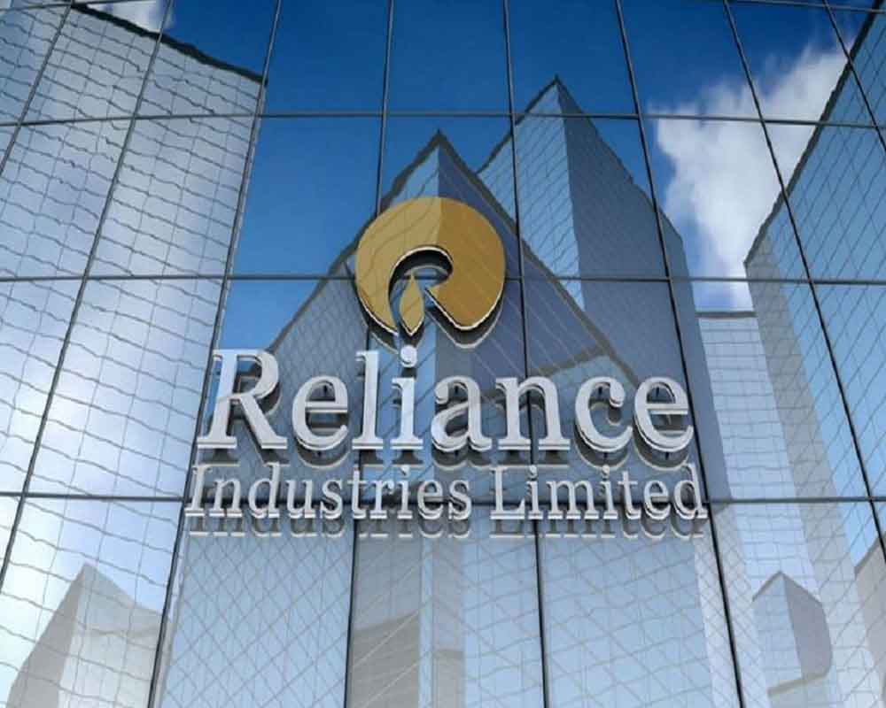 RIL picks 37.7% stake in Alok Industries