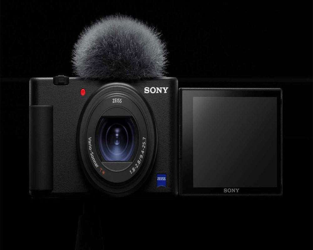 Sony camera with side-opening LCD screen in India for Rs 77,990