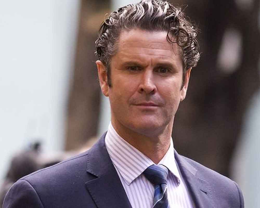 Chris Cairns off life support after heart surgery