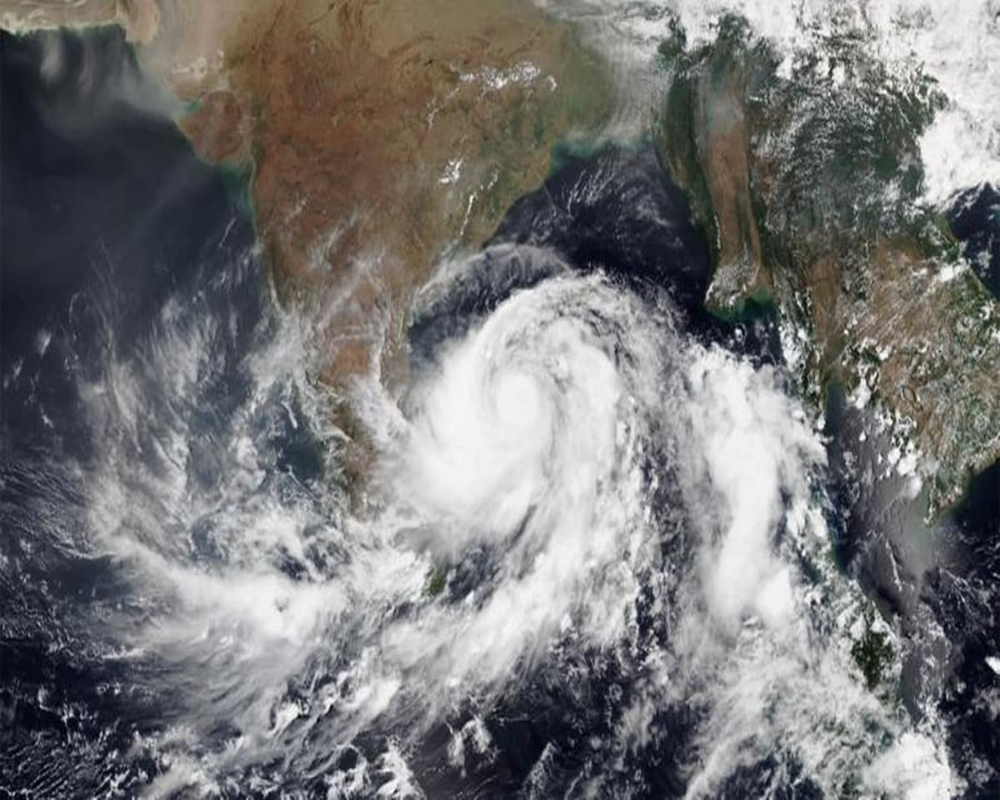 Cyclone with wind speed of 155-165 kmph may hit Bengal-Odisha coasts on May 26