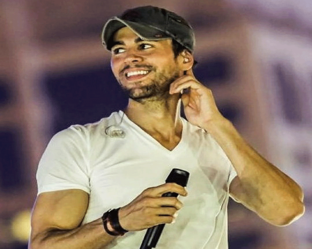 Enrique returns with FINAL after 7 years