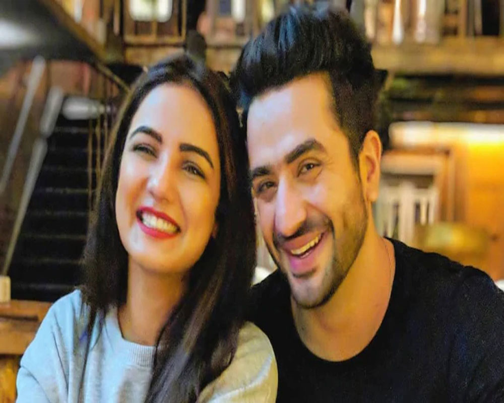 Jasmin Bhasin, Aly Goni to feature in music video