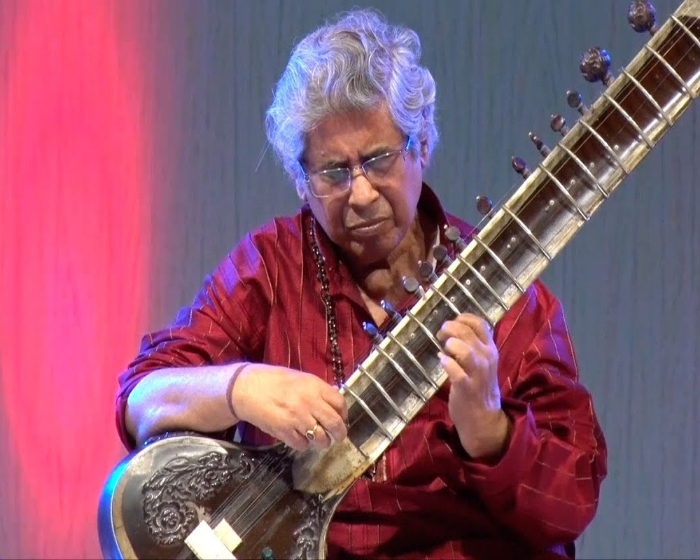 Sitar maestro Pandit Debu Chaudhuri dies of Covid related complications