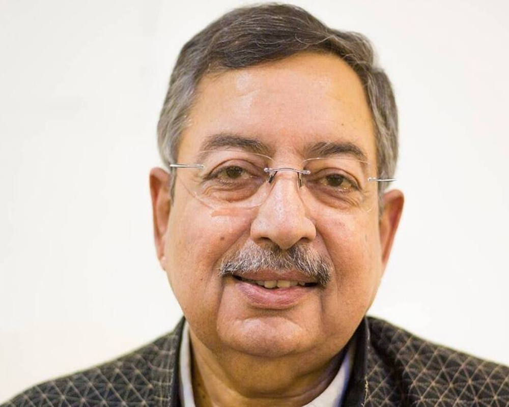 Vinod Dua remains 'extremely critical and fragile', says daughter