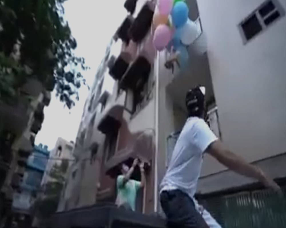 YouTuber posts video of dog flying with helium balloons, arrested