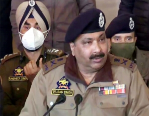 Hyderpora encounter was transparent; hurt by political leaders' comments on probe: JK DGP