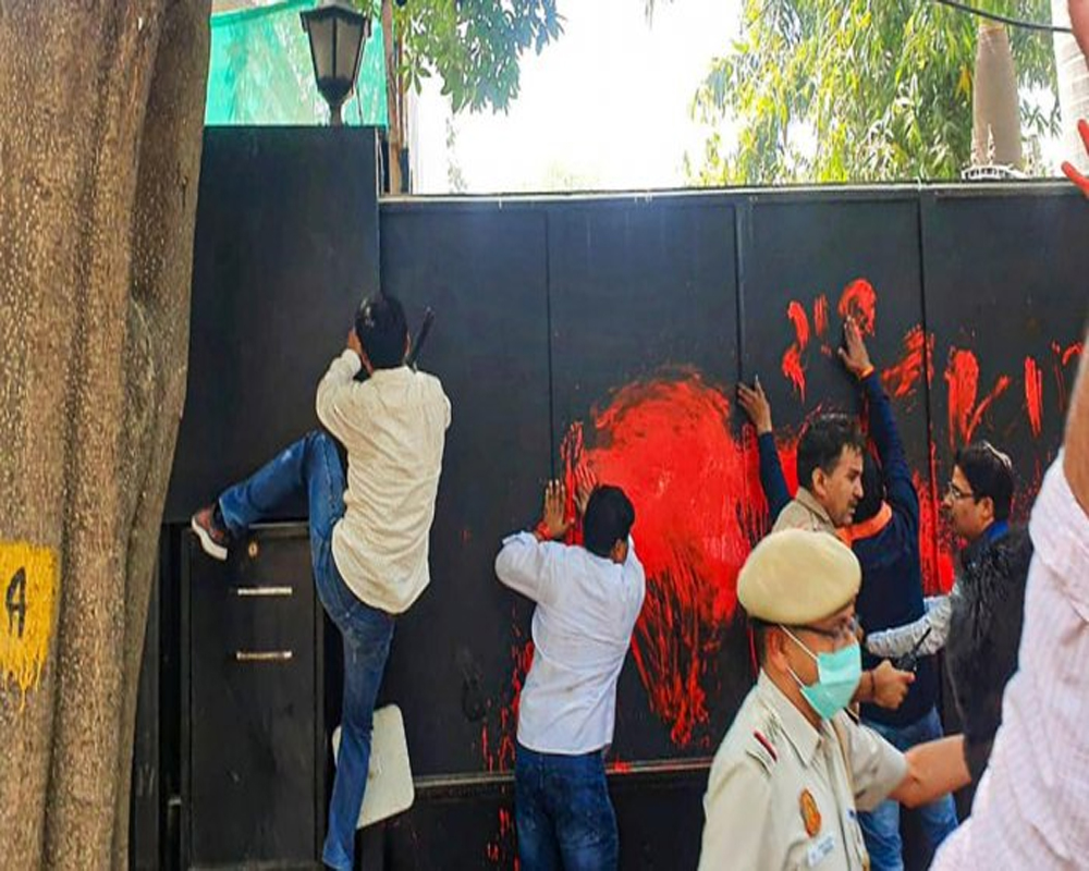 8 held for vandalism at Kejriwal's residence, more arrests to follow:  Delhi Police