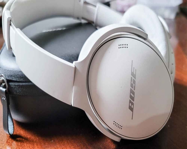 Premium Bose QC 45 suits wide range of audio content