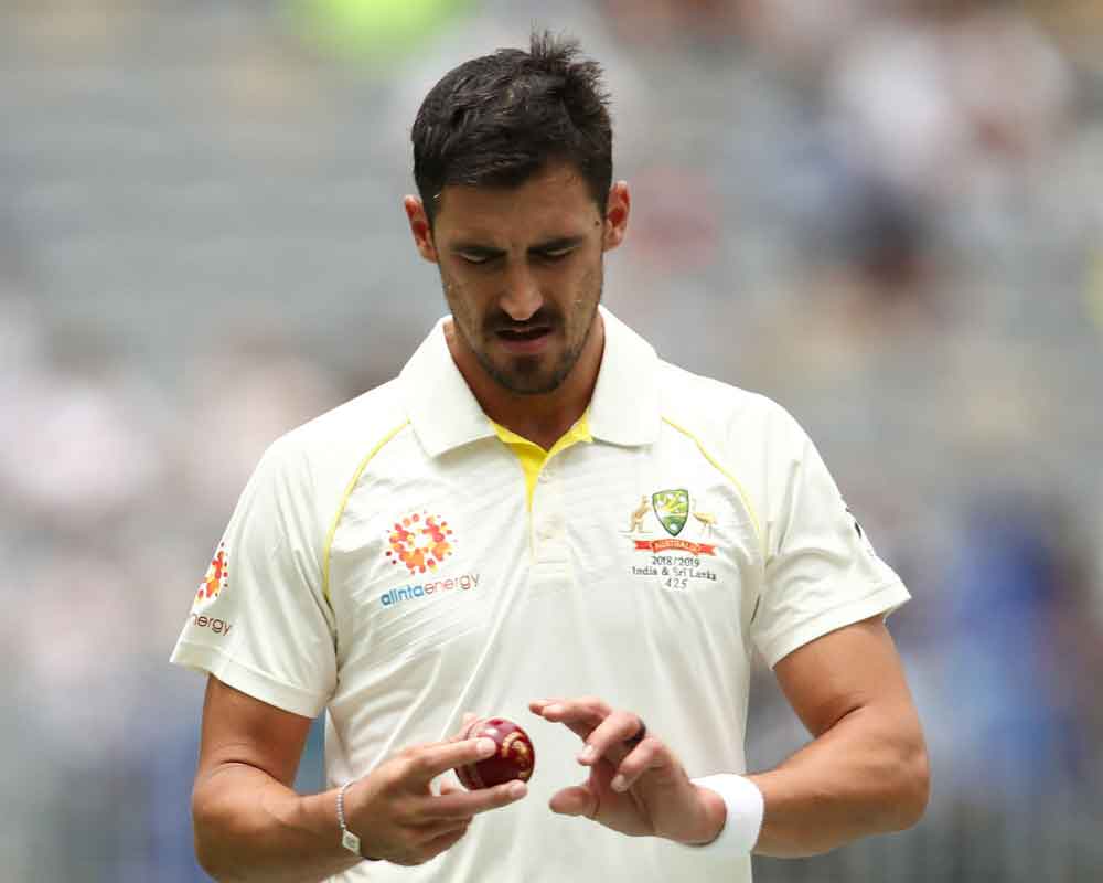 AUS v SA, 2nd Test: Mitchell Starc in doubt for third Test due to finger injury