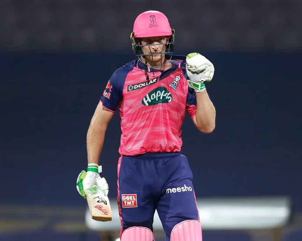 Buttler hits 67 but MI keep RR to 158-6