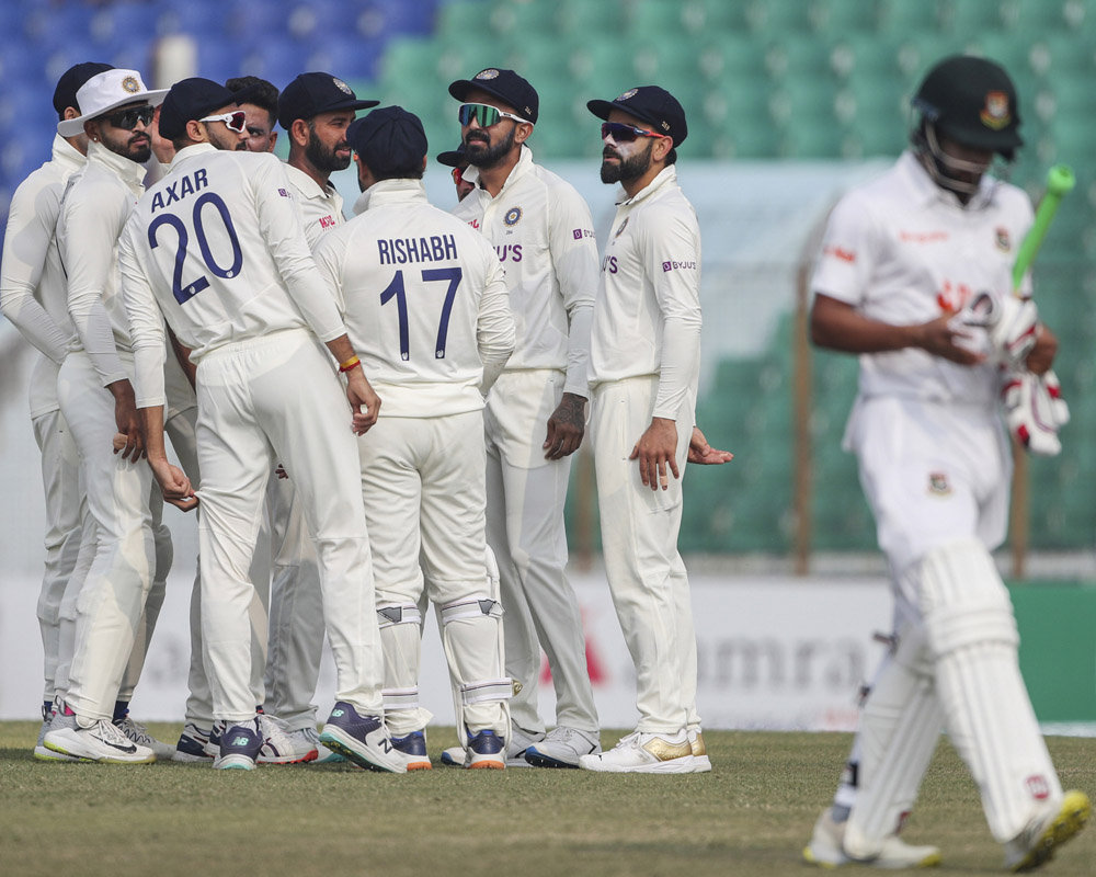 First Test: Bangladesh slip to 37/2 at tea as India take control