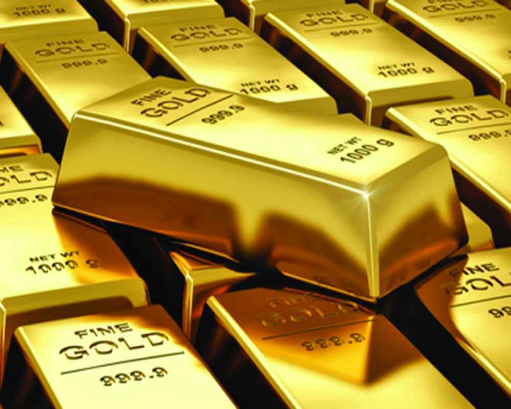 Gold declines Rs 46 amid weak global trends