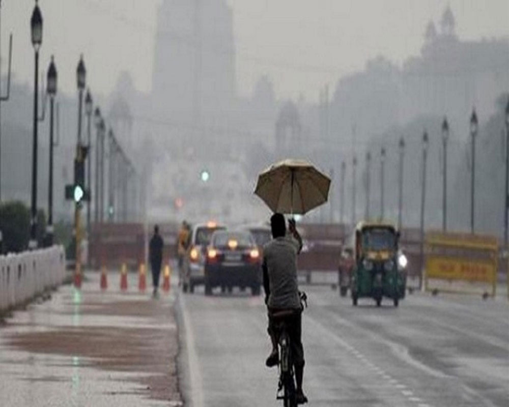 Light rain in Delhi