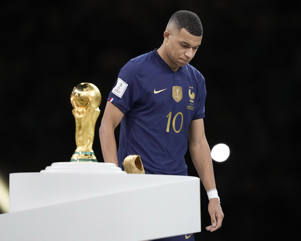 Mbappé electrifies in World Cup epic, ends up on losing side