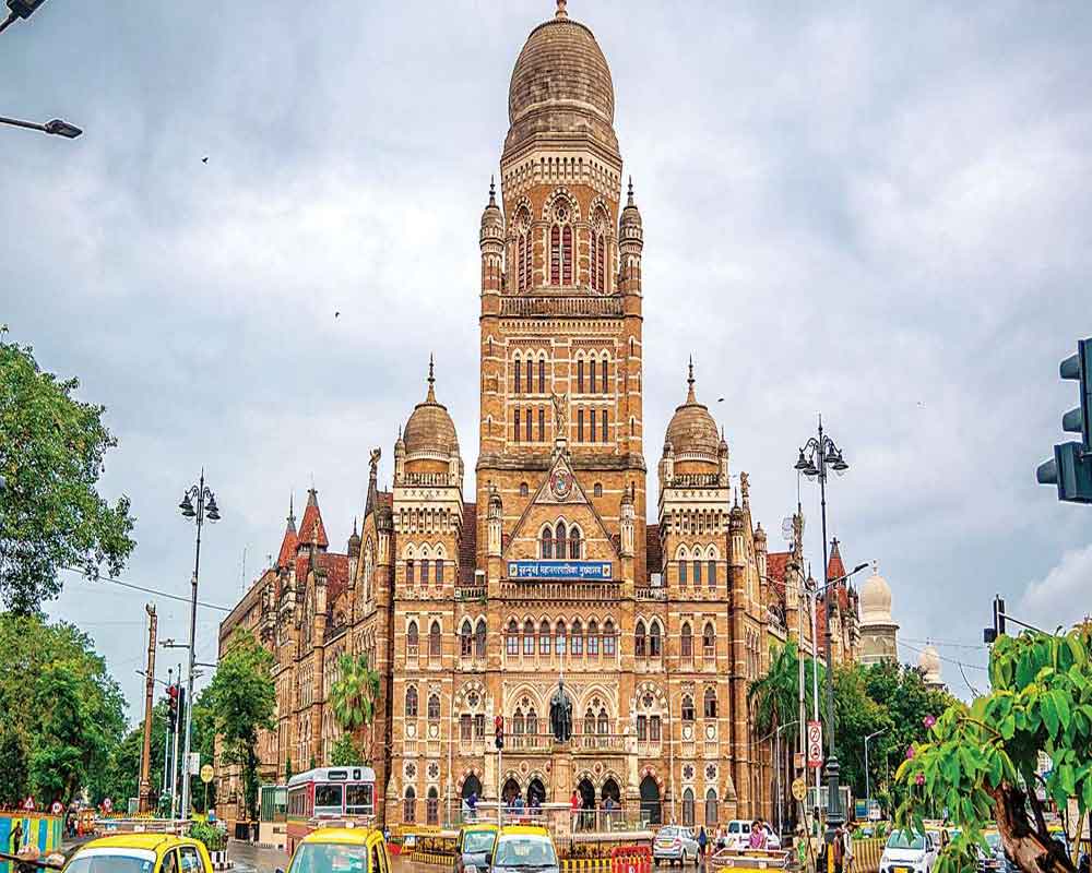 Offices of all political parties sealed at BMC HQ after face-off ...