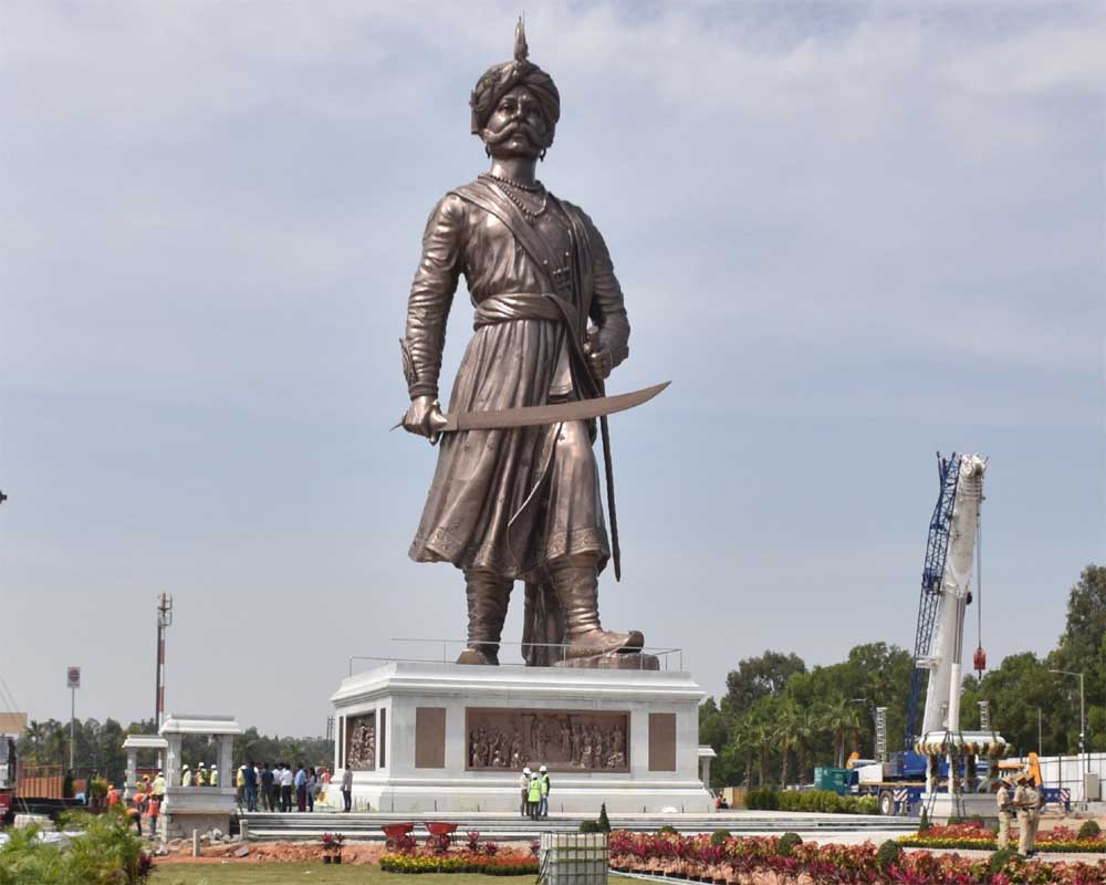 PM unveils 108-feet bronze statue of Bengaluru founder 'Nadaprabhu' Kempegowda