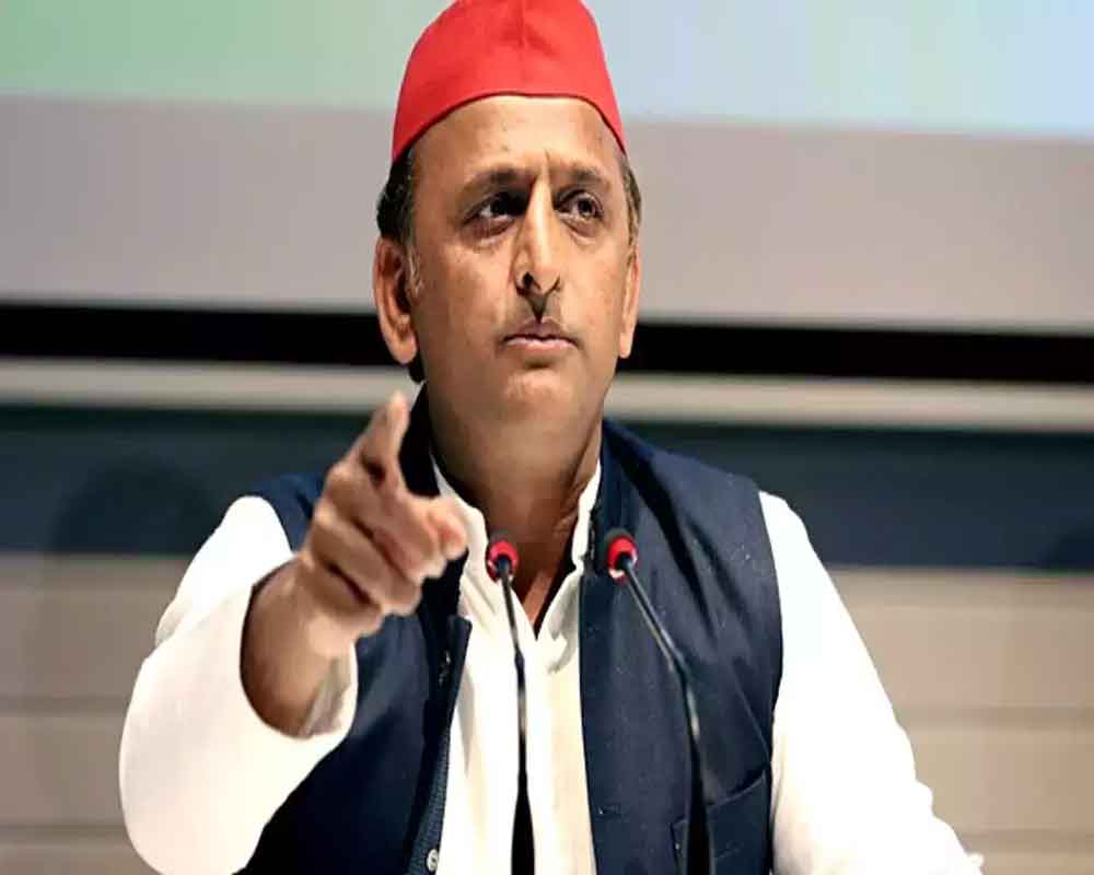 Rajbhar claims attack on him; Akhilesh attacks Adityanath on law and order in UP