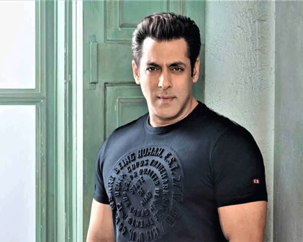 Salman Khan sets 'Kisi Ka Bhai Kisi Ki Jaan' for Eid 2023, 'Tiger 3' postponed to next Diwali