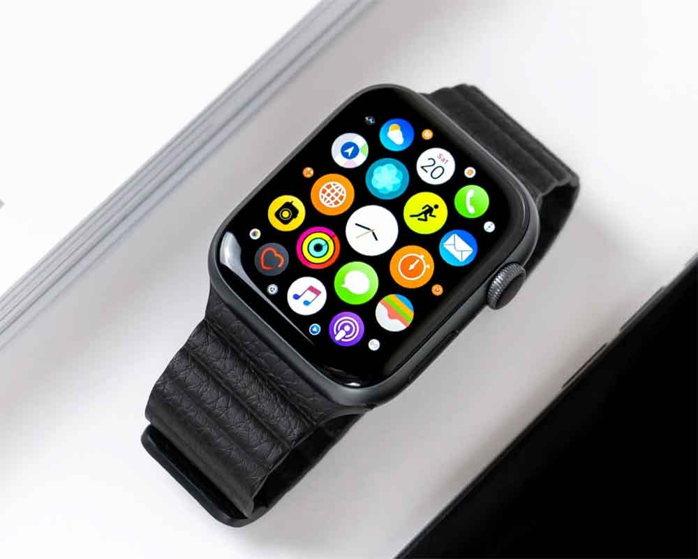 ECG app and irregular rhythm notification now available on Apple Watch -  Apple (AU)