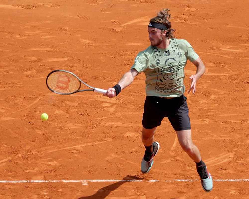 Zverev, Tsitsipas advance to quarterfinals in Monte Carlo