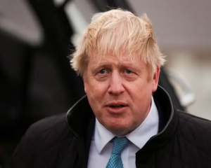 Boris Johnson says sorry after report slams lockdown parties