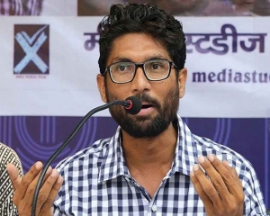 Mevani completes legal formalities in Kokrajhar, to leave for Gujarat