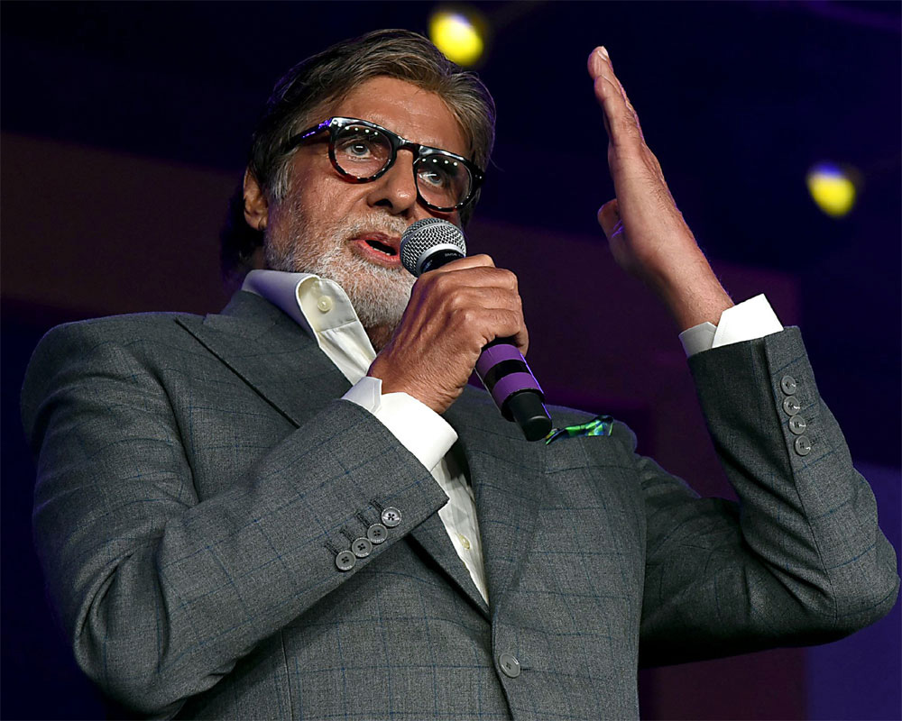 Amitabh Bachchan becomes owner of Mumbai team in Indian Street Premier League