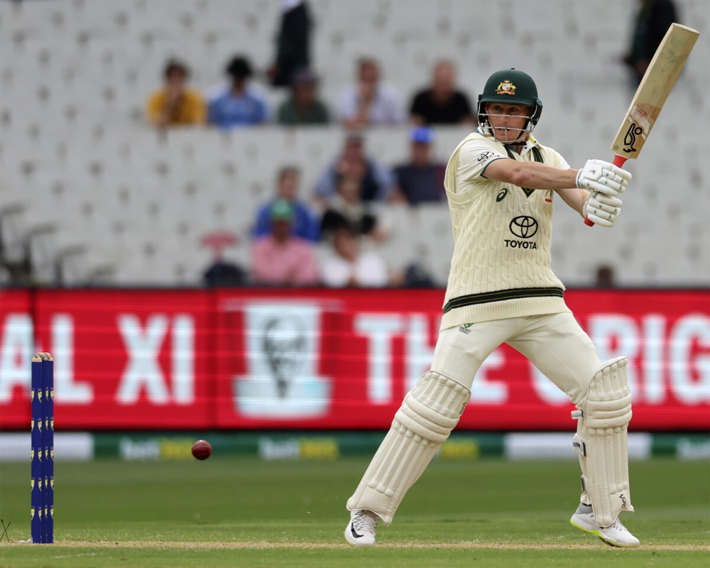 Australia out for 318 at lunch on 2nd day of 2nd test against Pakistan