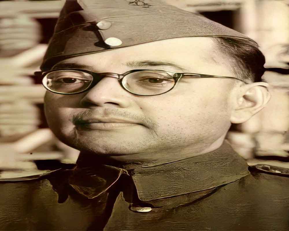 Berhampur ITI makes Netaji's 6 ft statue with scrap, unveils it on his birthday