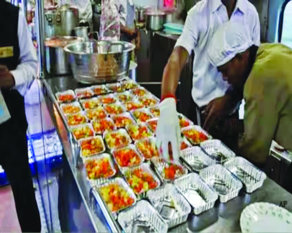 Delicious aloo poori journeys back onto platform