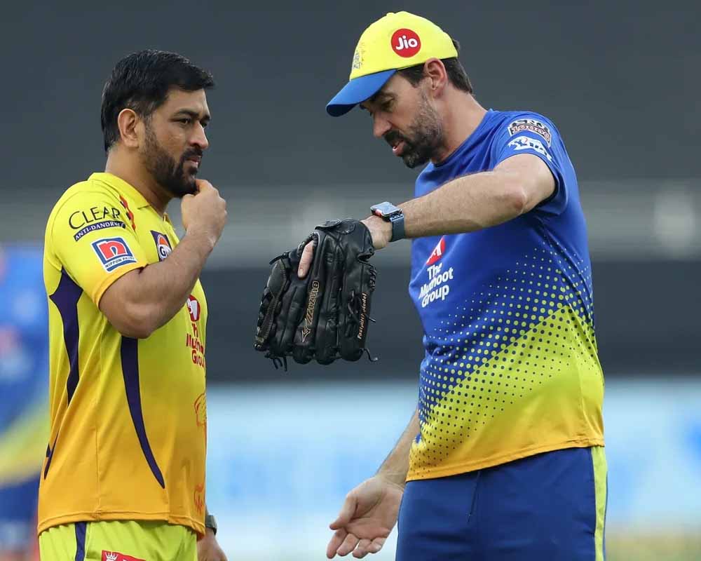 Dhoni nursing a knee injury, Magala out for two weeks: CSK coach Fleming