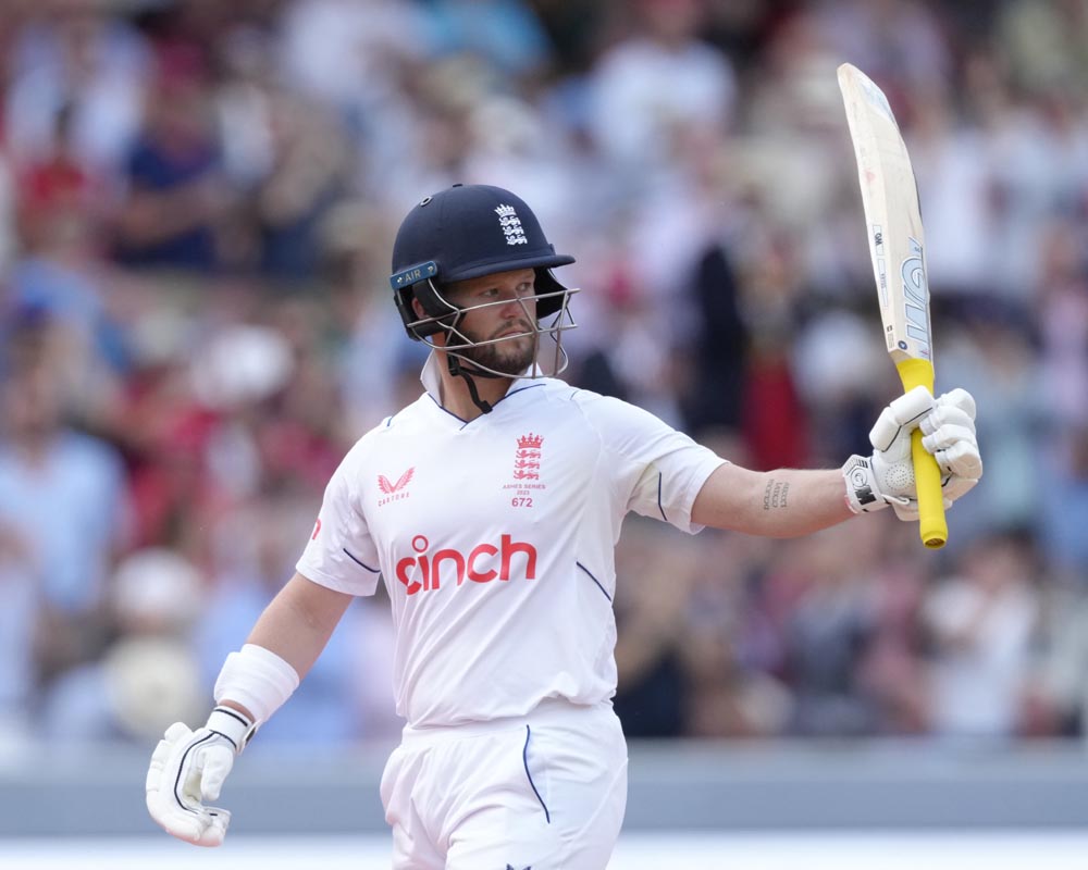 England cuts Australia's lead to 138 after two days of 2nd Ashes test