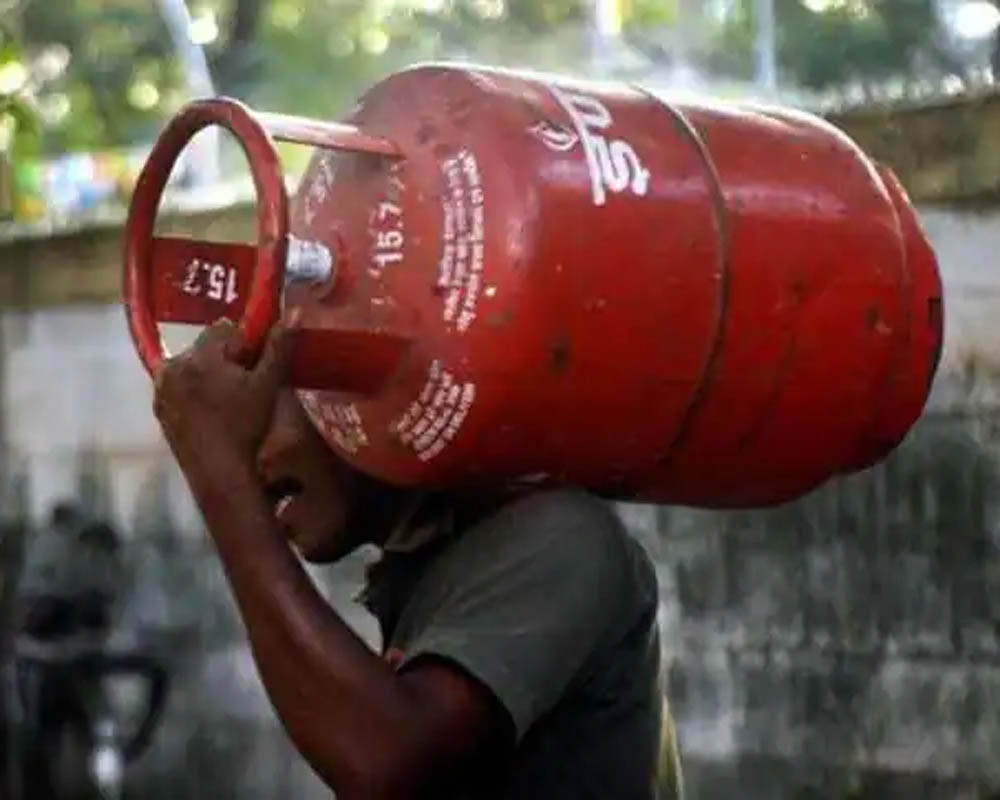 Govt hikes LPG subsidy for Ujjwala beneficiaries to Rs 300 per cylinder